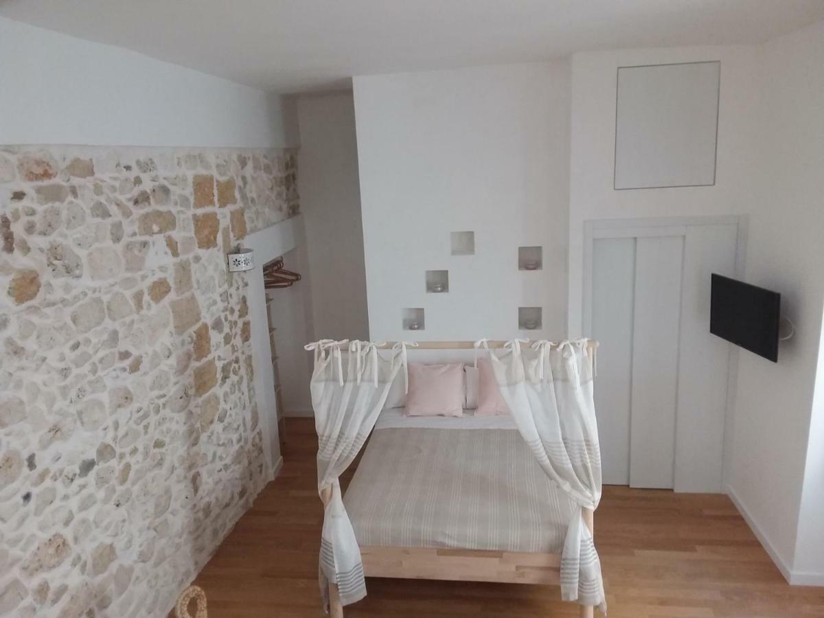 Dimora D'Azeglio Apartment Каровиньо Екстериор снимка